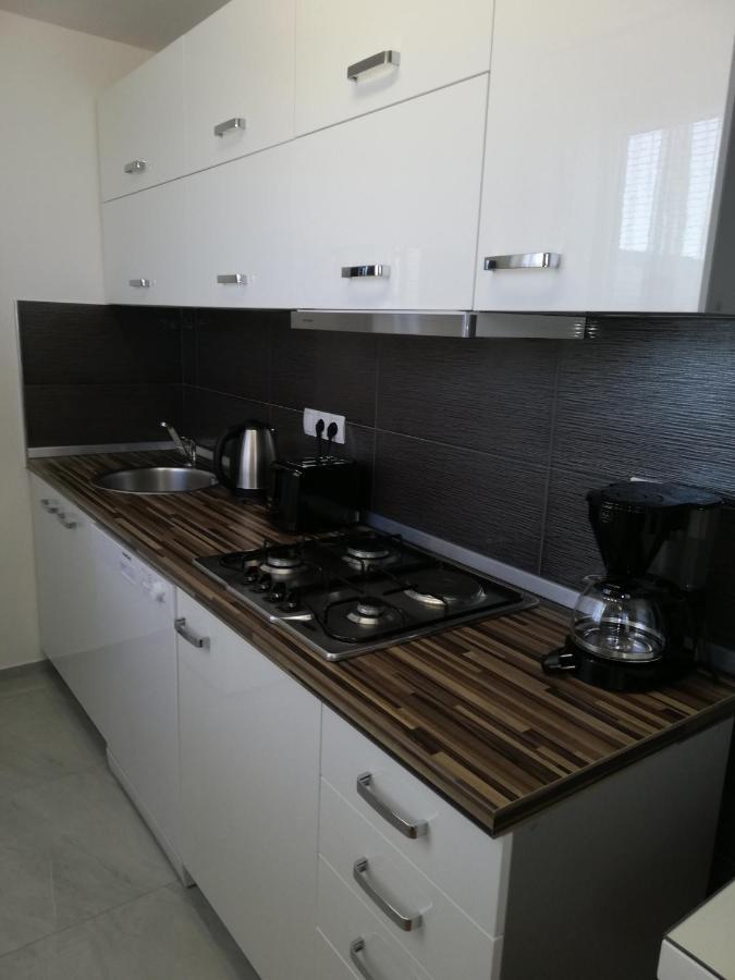 Apartmani Poljanec Vir Ngoại thất bức ảnh