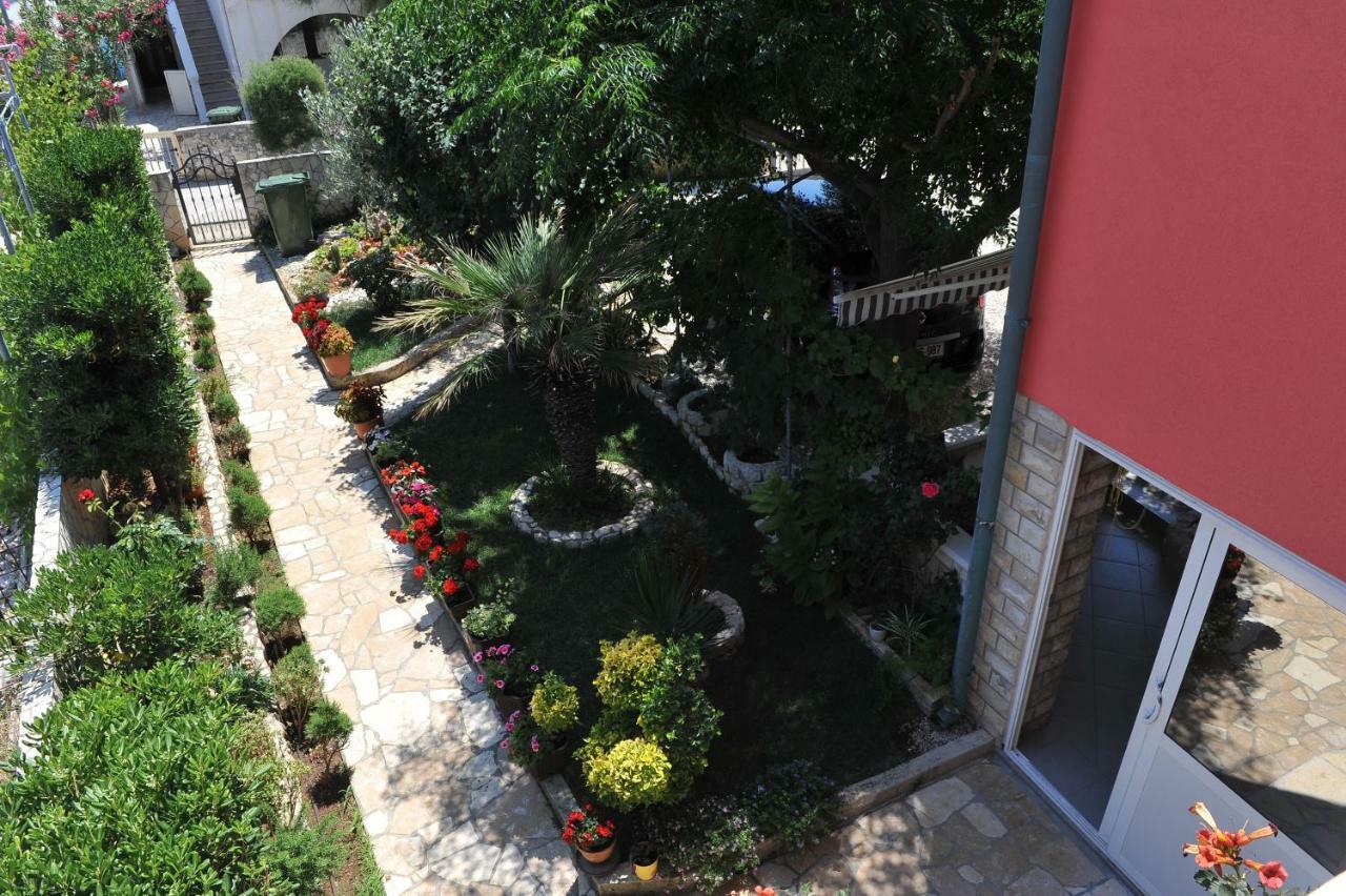 Apartmani Poljanec Vir Ngoại thất bức ảnh