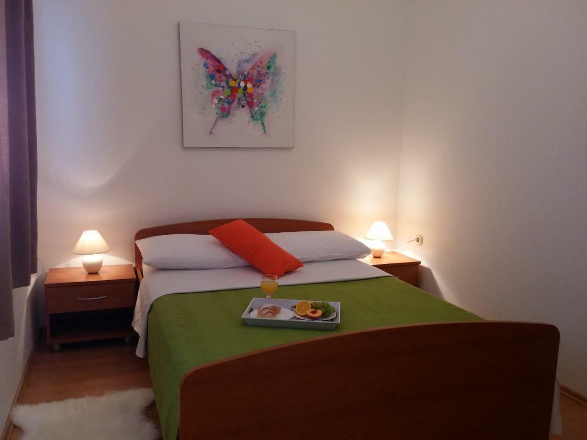 Apartmani Poljanec Vir Ngoại thất bức ảnh